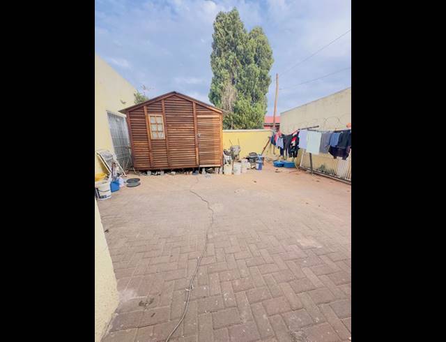 3 BEDROOM HOUSE FOR SALE IN ZAKARIYYA PARK